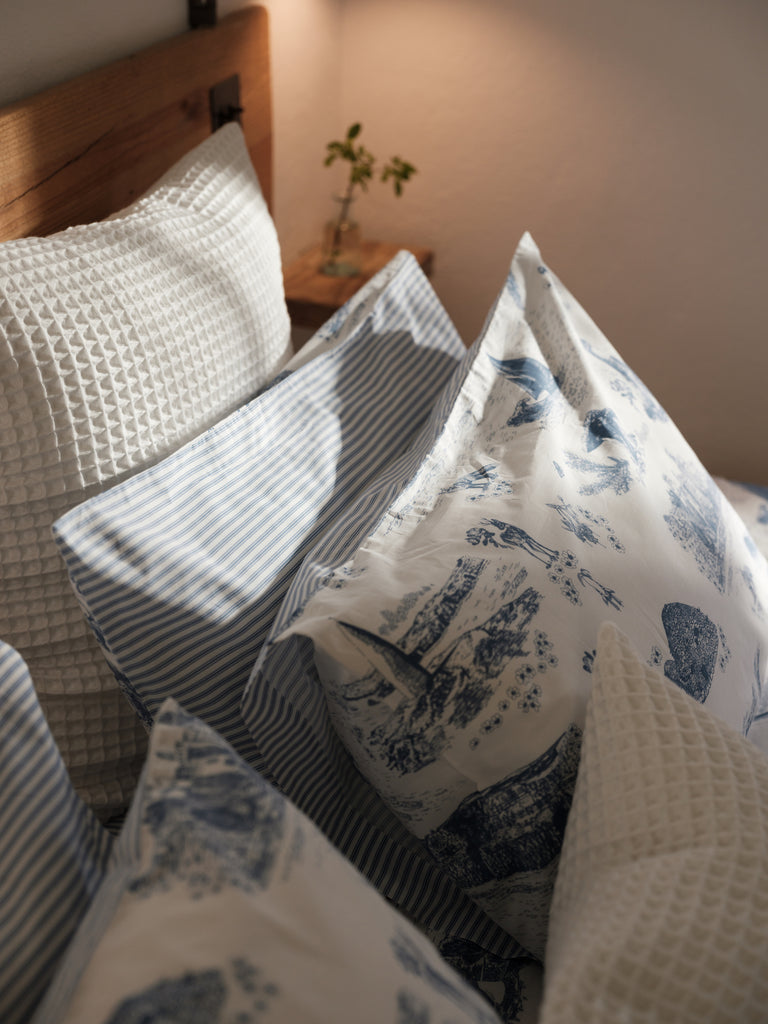 Discover the elegance of our Foxford White Honeycomb Cushion, a must-have for enhancing your bedroom. Crafted from 100% cotton, it offers the perfect balance of coziness and sophistication. At 65x65cm, it's a versatile choice for staying cozy or adding a touch of vibrancy to your bedding.