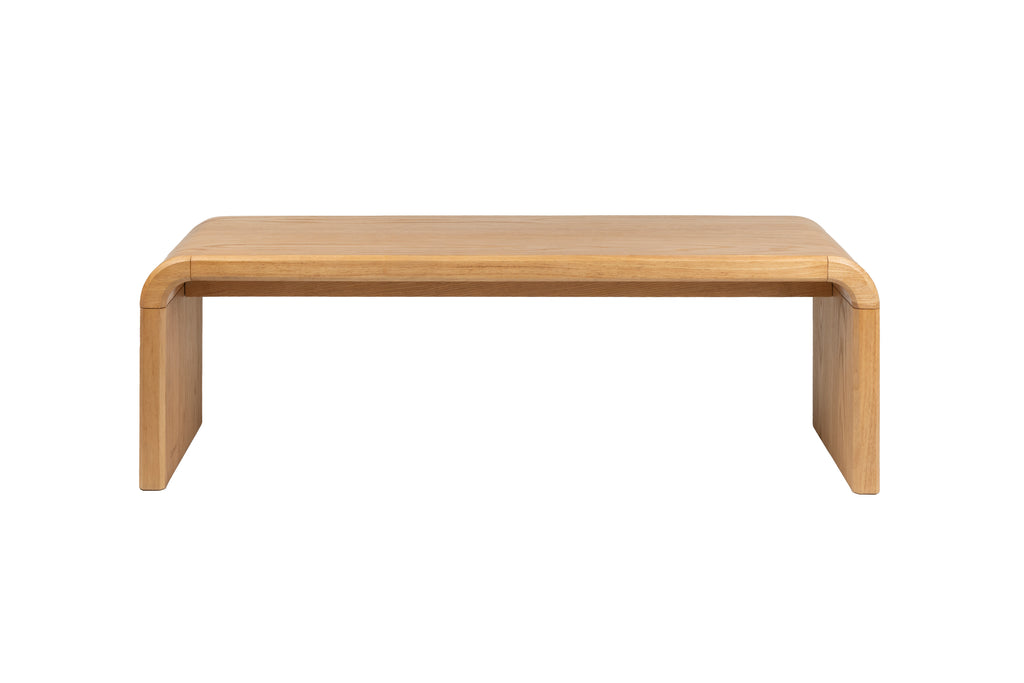  Brave bench mage from oak wood embodies fine lines, smooth edges, and beautifully crafted curves. 