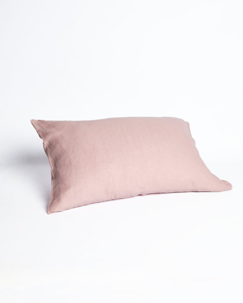 Discover our exquisite 100% Linen Collection - an exclusive selection designed for lasting elegance and unmatched comfort.&nbsp;

These Blush Linen Pillowcase is skillfully crafted from superior, medium-weight linen, this bedding offers the sleeper a blend of plushness, breathability, and resilience. Each piece is pre-washed in a delicate blush hue for a worn-in sensation. Designed in Ireland and woven in Portugal.&nbsp;